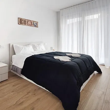 Longuelo Living One - Business Elegance & Hospital Apartment Bergamo