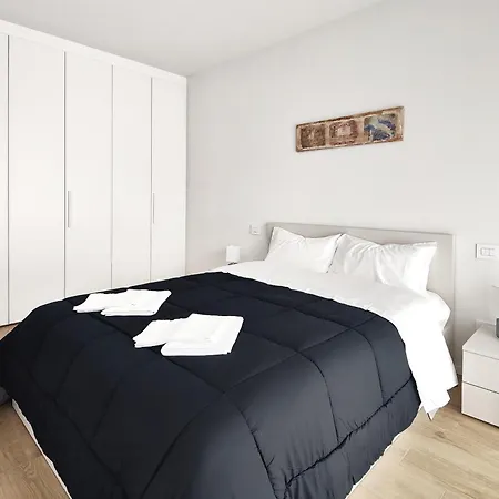 Longuelo Living One - Business Elegance & Hospital